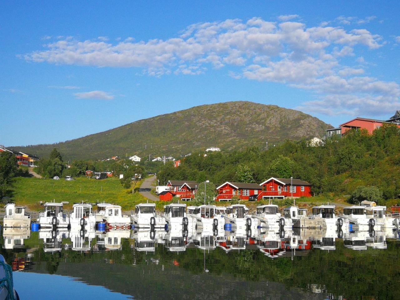 Skjervoy Lodge Exterior foto